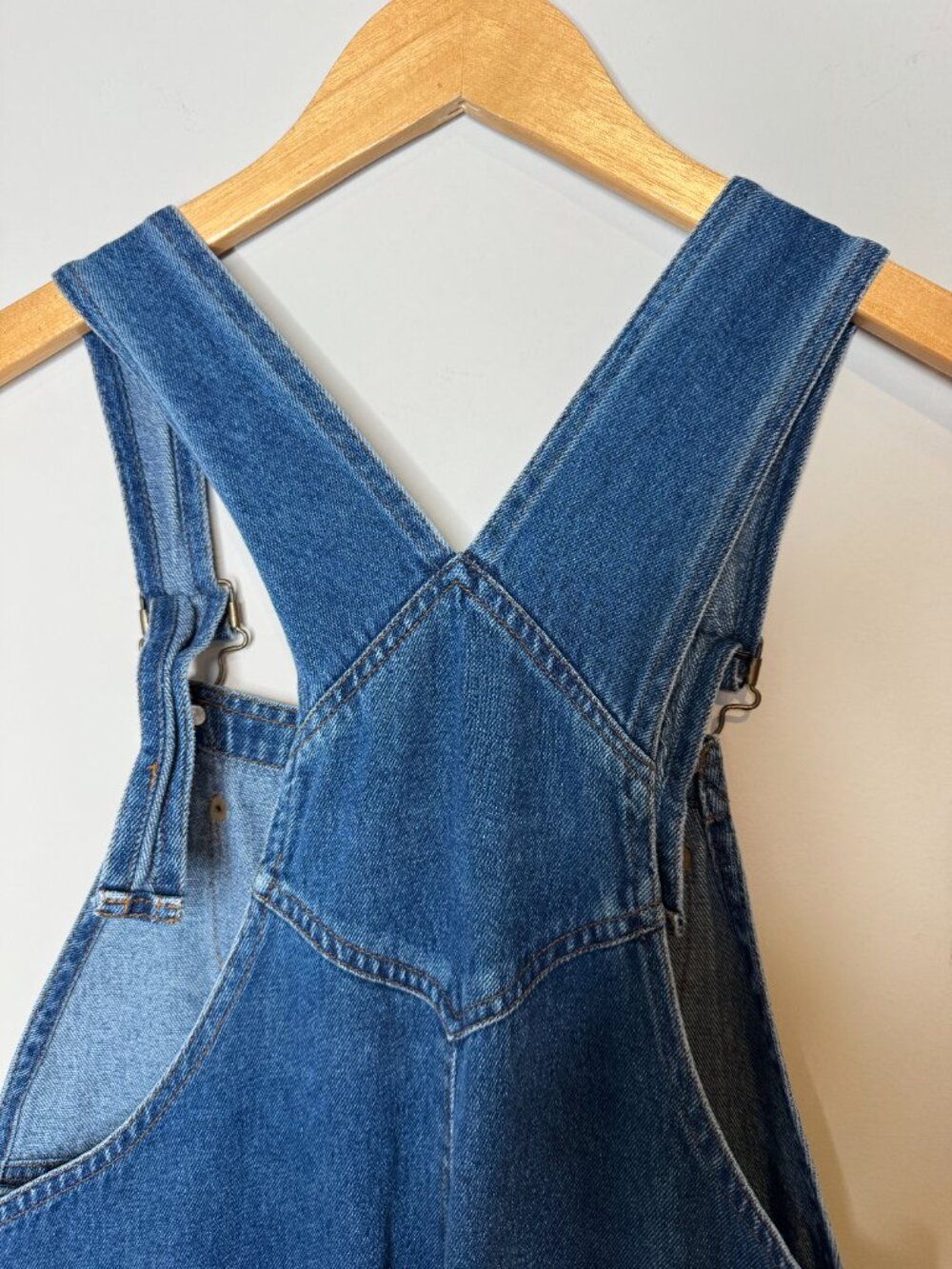 Disney Winnie the Pooh Dark Wash Denim Bib Overalls Vintage Womens M Embroidered - Picture 8 of 10
